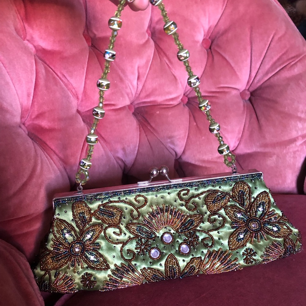 *SOLD*Bisou Bisou olive beaded purse